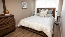 Charger l&#39;image dans la galerie, Hartman Heights
